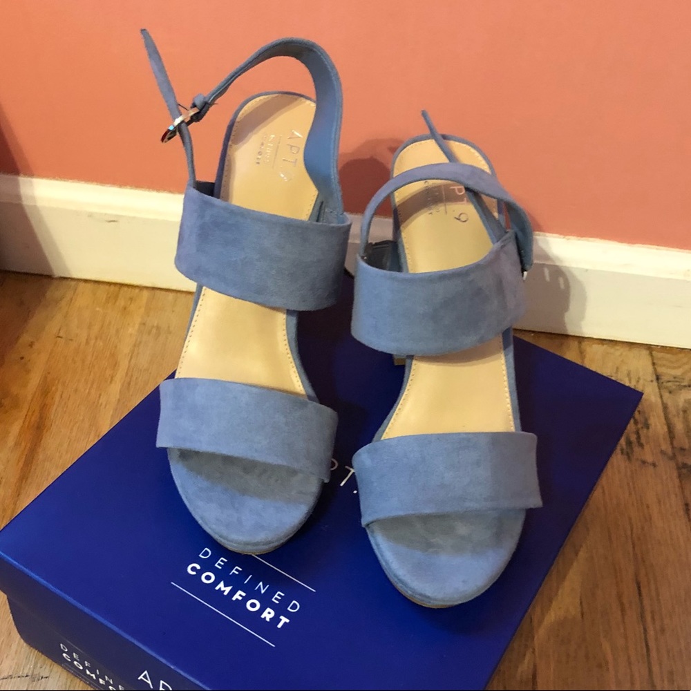NWT Apt 9 sandals